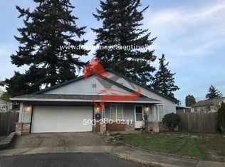 14049 SE Center St, Portland, OR 97236