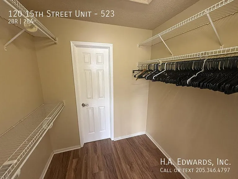 120 15th St E #523 — Photo 10
