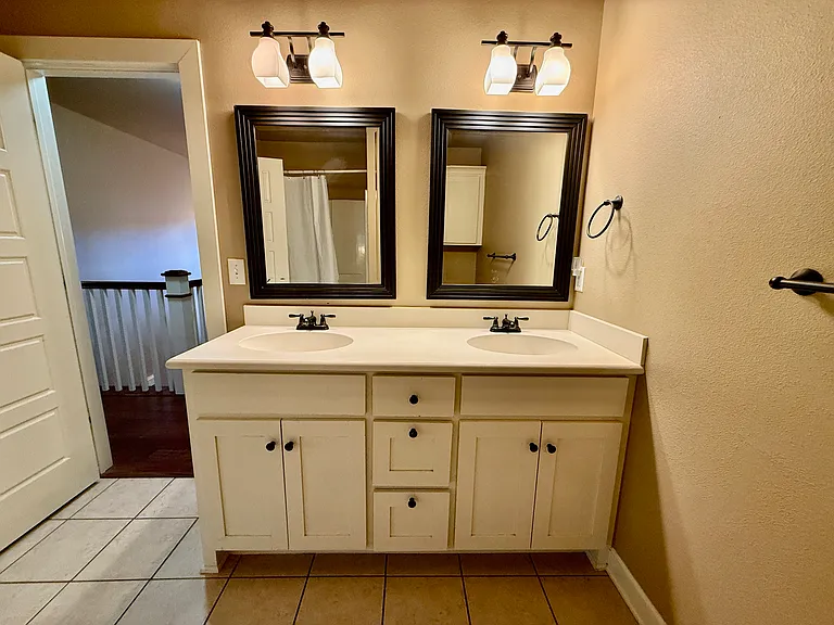 2590 E Carnation Ct — Photo 21