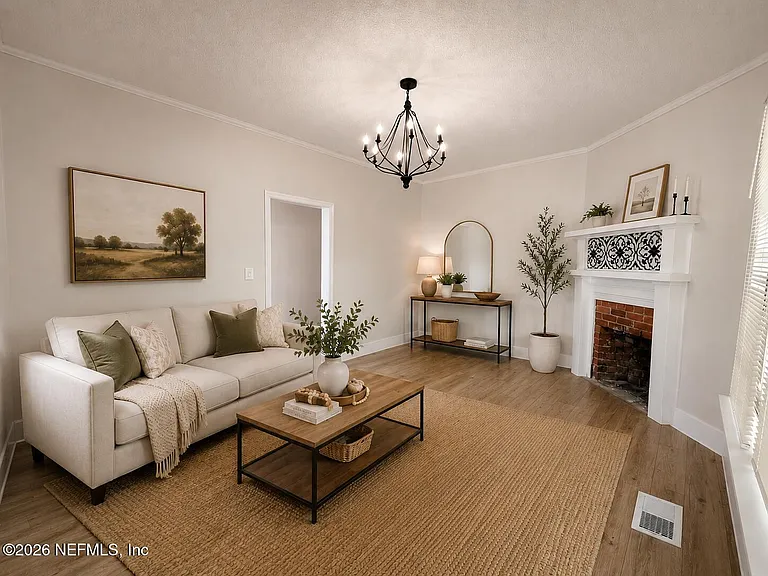 1226 Clark St — Photo 1