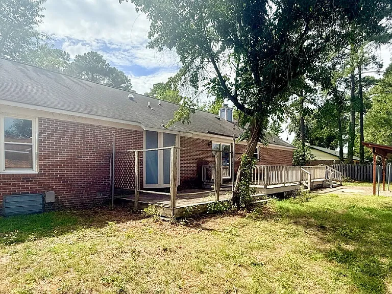 715 Prestige Blvd — Photo 25