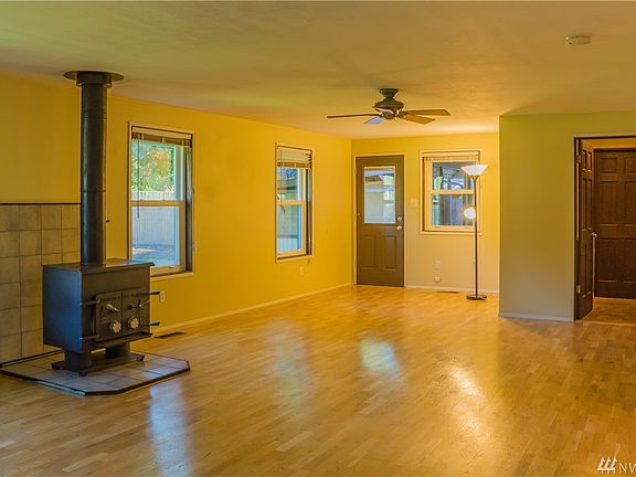 4th image of 3106 College St SE