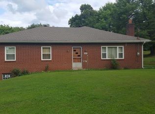 6485 Tuscarawas Rd, Midland, PA 15059