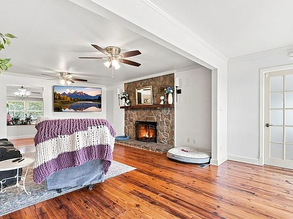 4th image of 3099 Hornage Rd