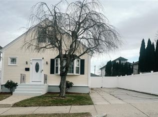 71 Waller St, Providence, RI 02908