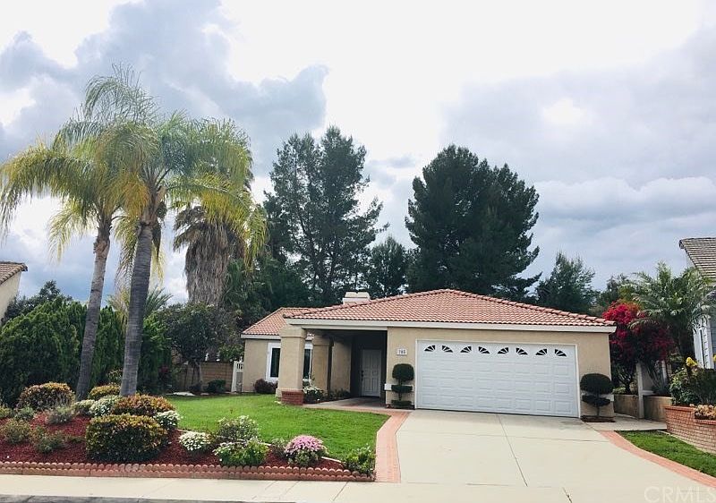 1st image of 705 Featherwood Dr