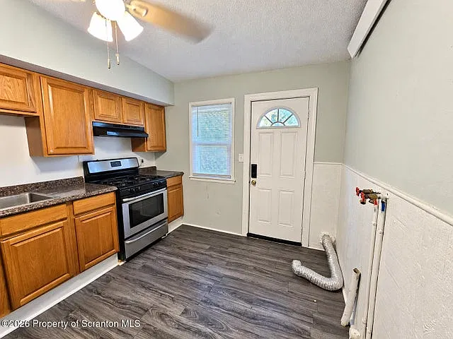 1-3-5-7 Miller St - 5 — Photo 3