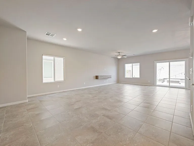 3752 Berenices Ave — Photo 3