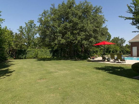 5th image of 4104 Flower Garden Dr