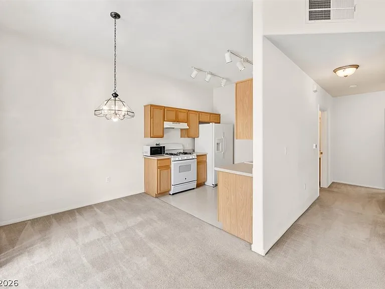 3320 Cactus Shadow St #103 — Photo 12