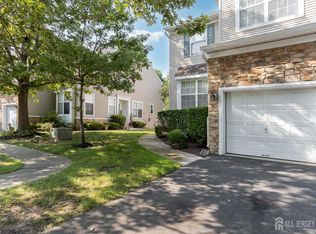 1401 Yarrow Cir, Dayton, NJ 08810