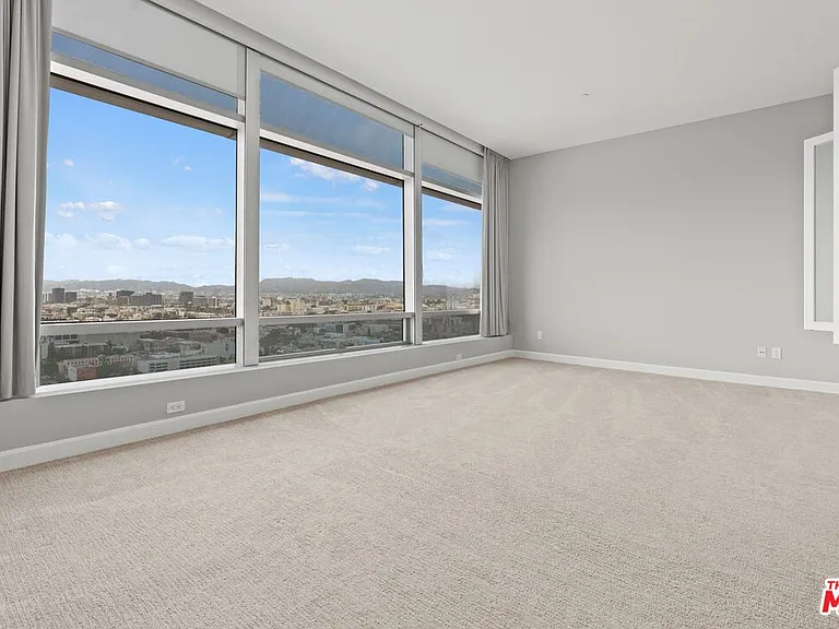 900 W Olympic Blvd #28B — Photo 14