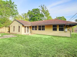 5830 Ridgeway Dr, Houston, TX 77033