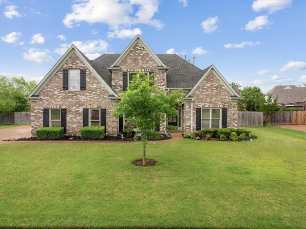 9716 Woodland Hills Dr, Cordova, TN 38018