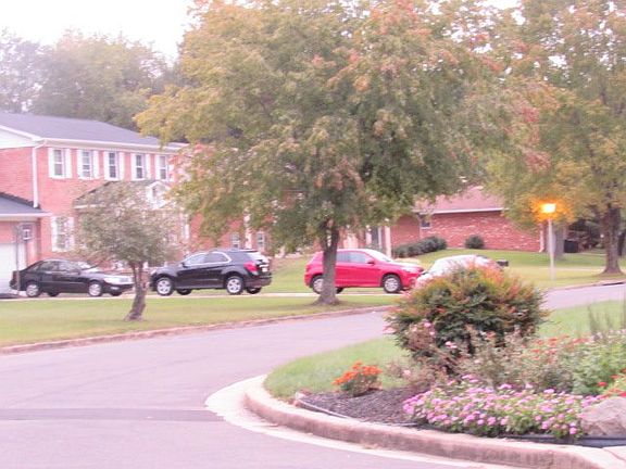 Exterior Neighborhood (street photo)