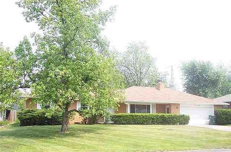 1st image of 1208 N Brentwood Ln