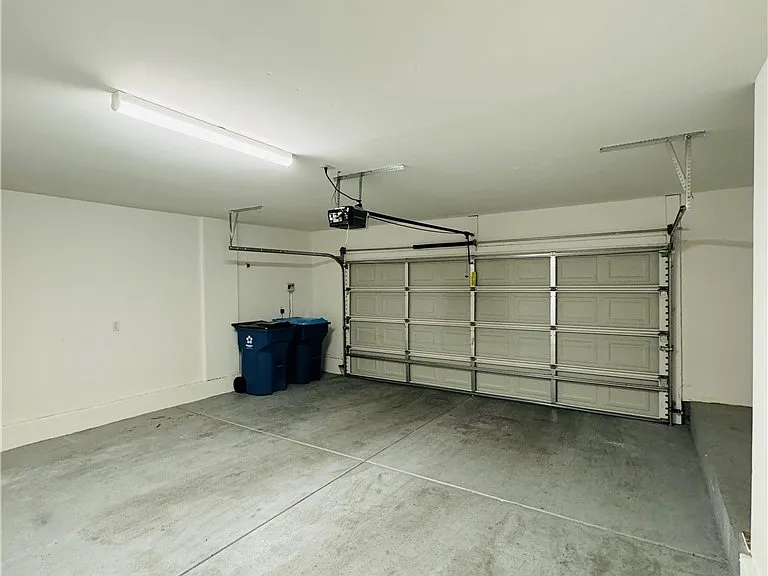 9160 Dimpled Ct — Photo 21