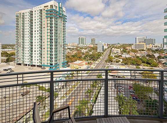 3rd image of 350 Nw 24th Street ##608