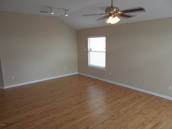 5th image of 12010 Saverio Ln