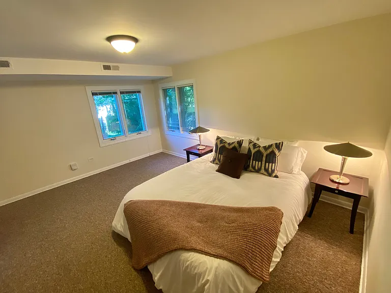 15 feet by 12 feet bedroom