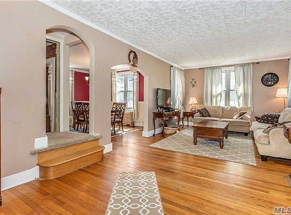5th image of 2233 Cypress St