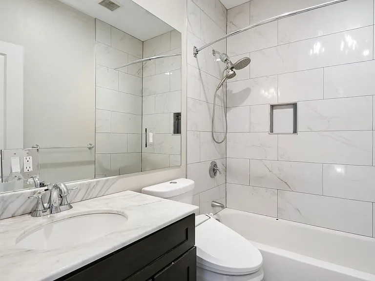 1048 Saratoga St #3 — Photo 10