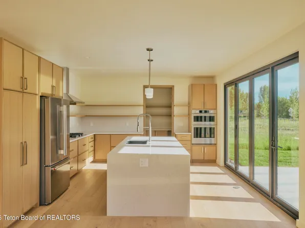 2515 S Cattle Dr, Jackson, WY 83001