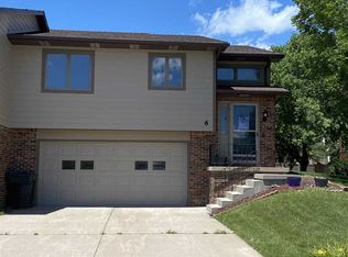 6 E 48th St, Kearney, NE 68847