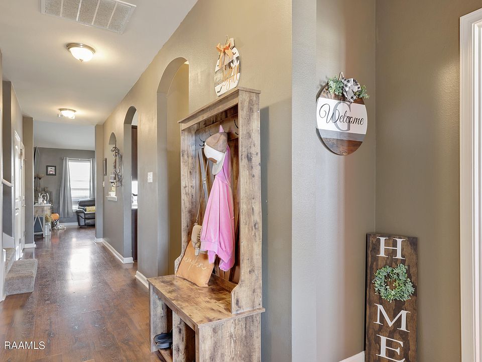 505 Country Lakes Trl, Rayne, LA 70578 Zillow