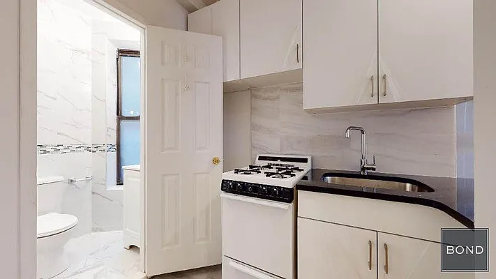 Rented by Bond New York | media 24