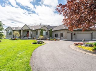 6980 Mansfield Rd, Ottawa, ON K2S1B8