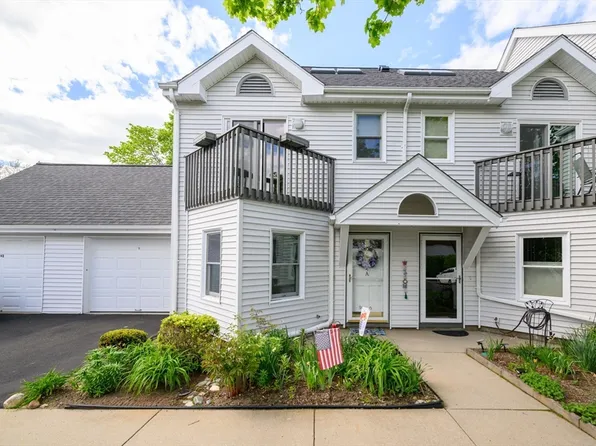 24 School St Unit A, Hull, MA 02045