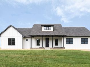 4424 Ranchero Rd, Hudson, IA 50643