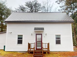 8 Rock St, Veazie, ME 04401
