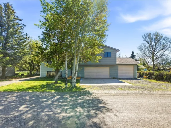 208 Elm Ln, Livingston, MT 59047
