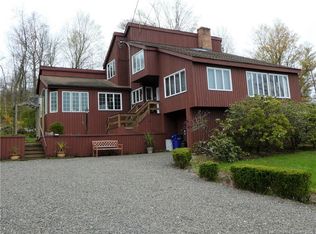 7 Twin Rocks Rd, Brookfield, CT 06804