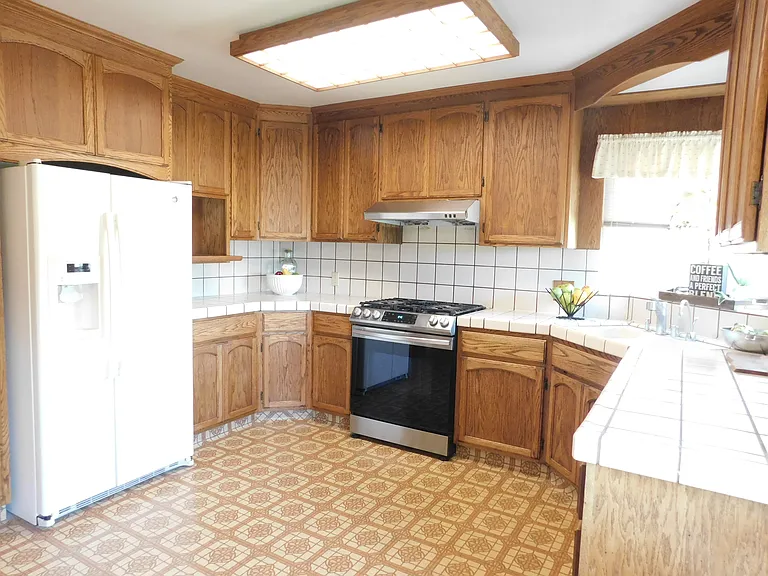 3086 Middleton St — Photo 5
