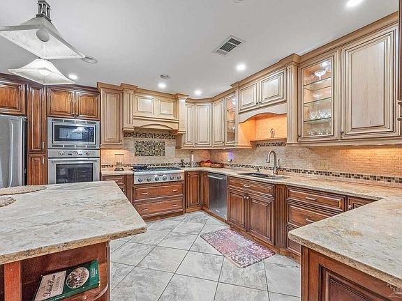 4th image of 1229 Chisholm Trl