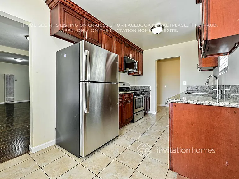 13946 Terra Bella St — Photo 6