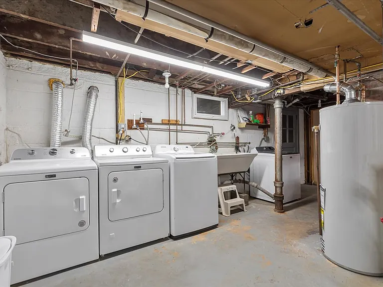 609 Willow Ave #1 — Photo 9