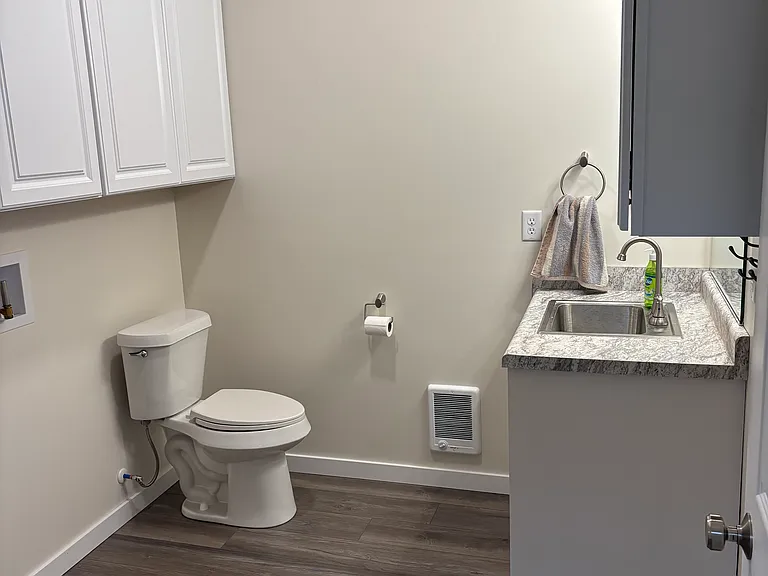 110 Grant St — Photo 5