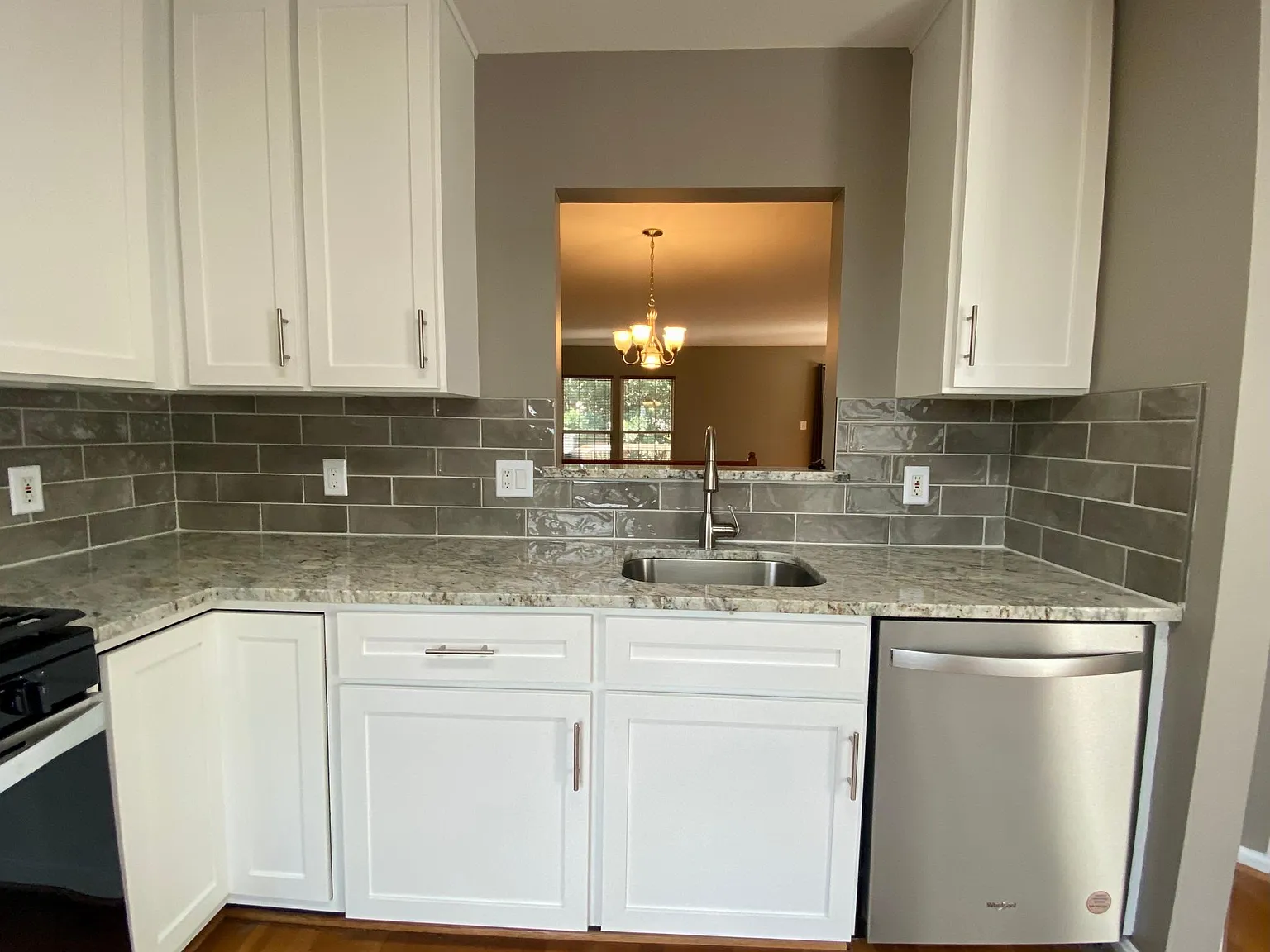 3 bed, 3.5 bath, 1759 sqft, $2,600 — Photo 4