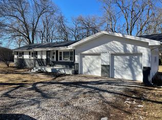2369 S Meadowlark Ln, Springfield, MO 65807