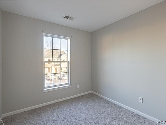 5th image of 823 Sweet Tessa Dr