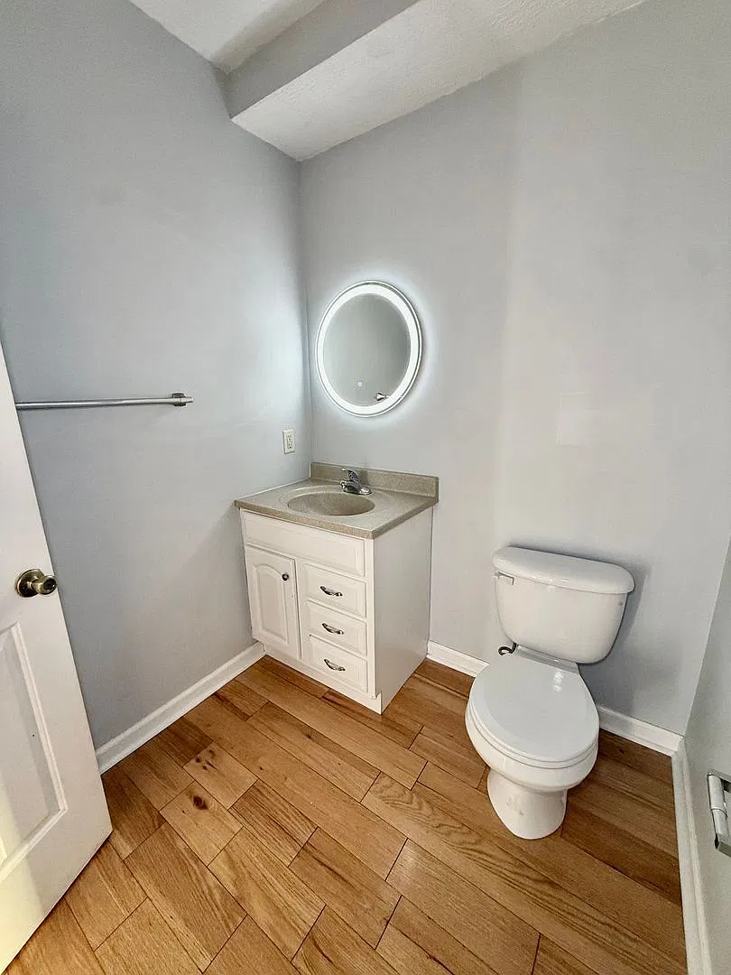 2 bed, 1.5 bath, 830 sqft, $1,495 — Photo 4