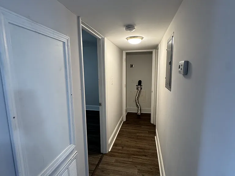 220 Shaw Ave #1 — Photo 6