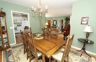 3rd image of 1327 E Washington St Unit 608