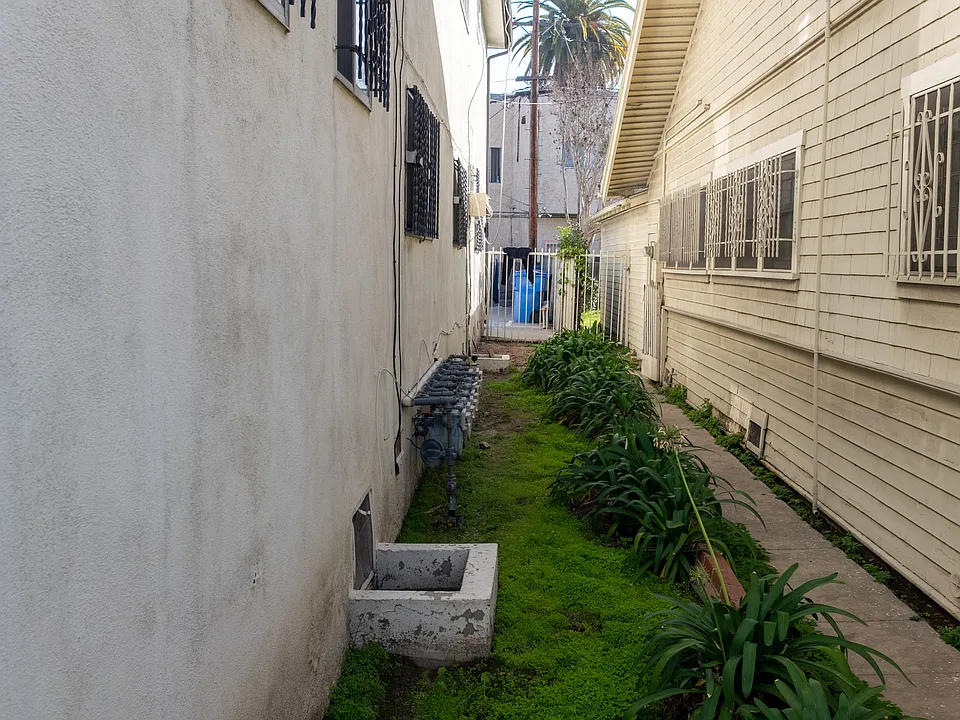 IMG_0402-HDR_04172024