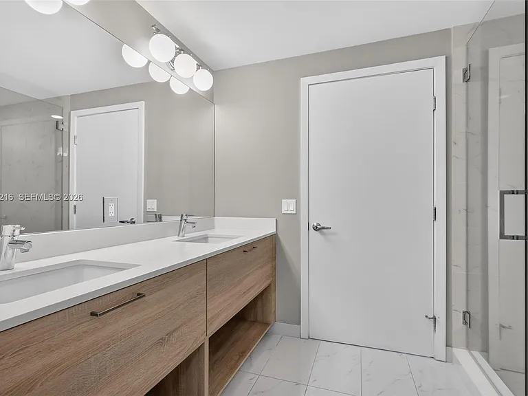 16385 Biscayne Blvd #1215 — Photo 14