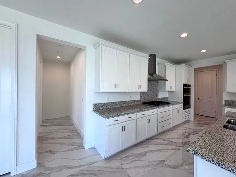 25061 River Peak Dr — Photo 29